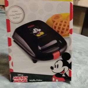 Mickey Mouse Waffle Maker Brand new💜